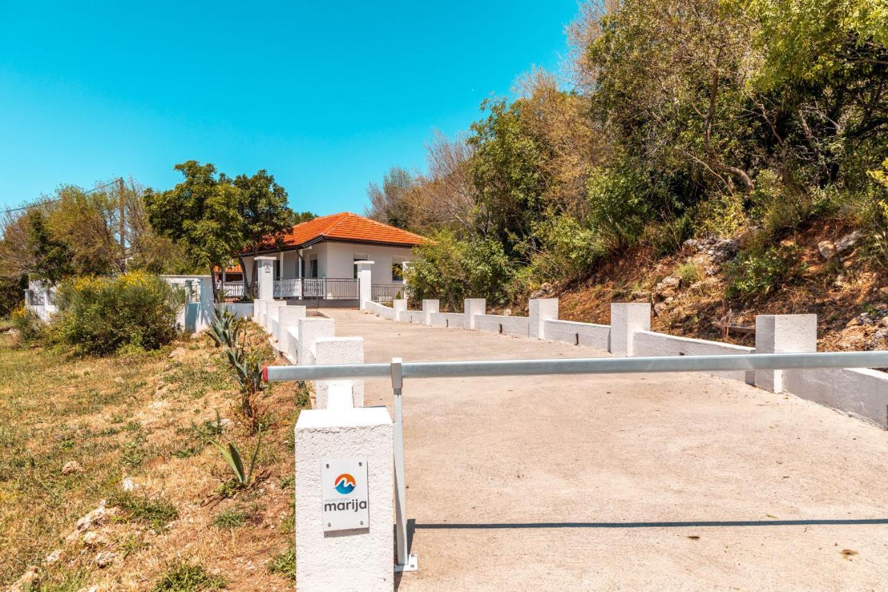 Holiday Home Marija ブドヴァ エクステリア 写真